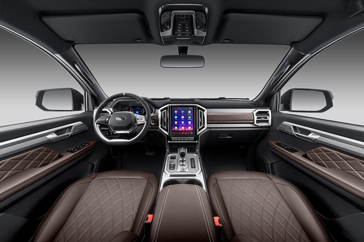 Салон пикапа JAC T9